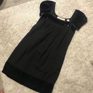 Velvet sleeve shift dress